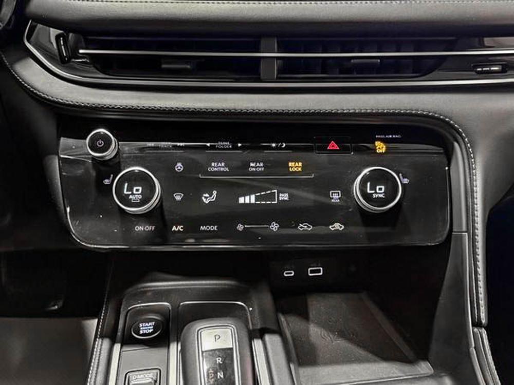 INFINITI QX60 LUXE 2024 d&rsquo;occasion à vendre - 29