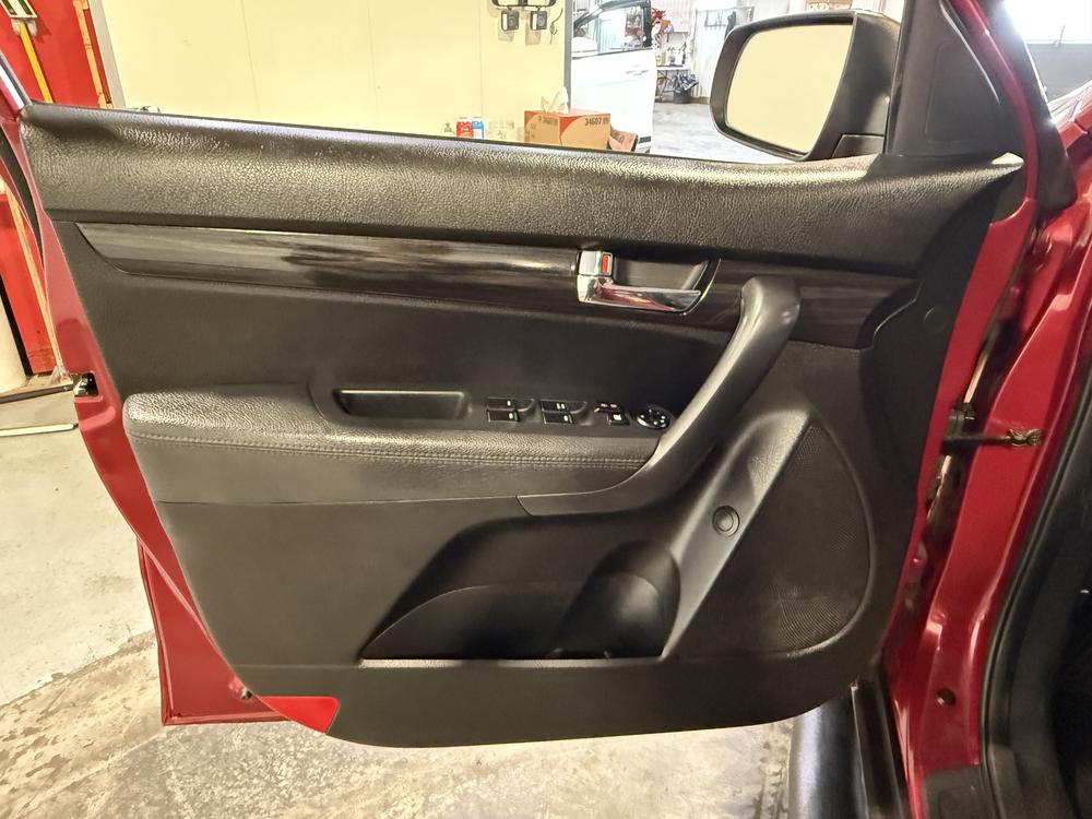 Kia Sorento LX+ 2013 d&rsquo;occasion à vendre - 13
