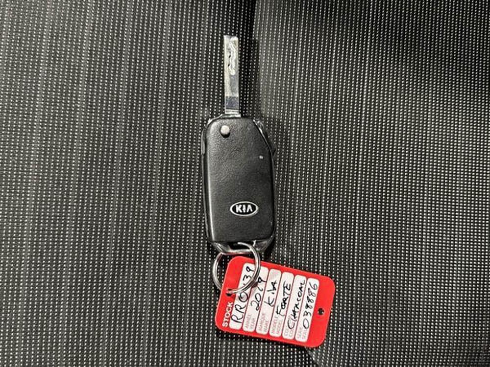 Kia Forte EX 2019 d&rsquo;occasion à vendre - 32