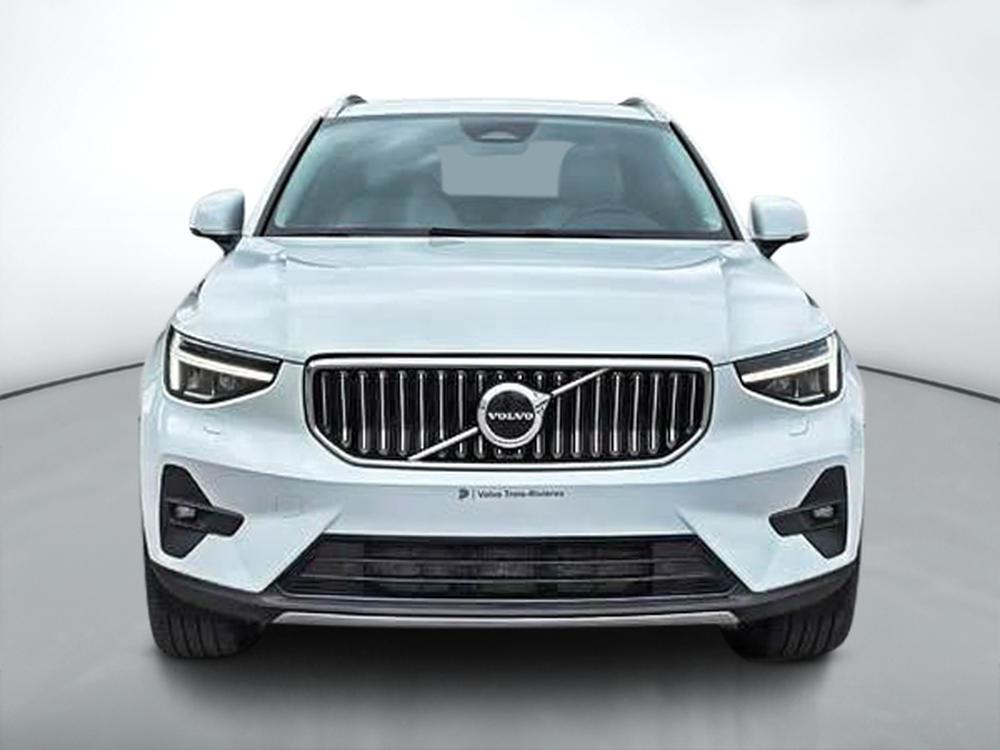 Volvo XC40 B5 PLUS AWD 2023 d&rsquo;occasion à vendre - 2