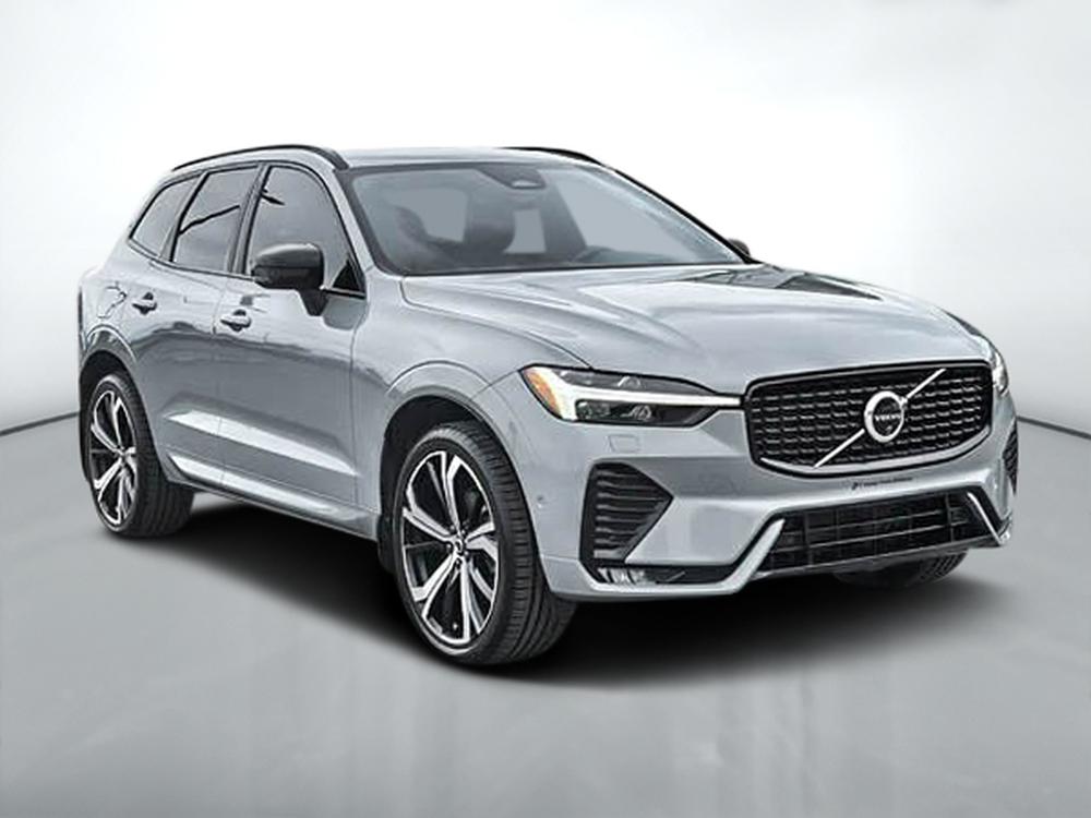 Volvo XC60 B5 ULTIMATE AWD DARK THEME