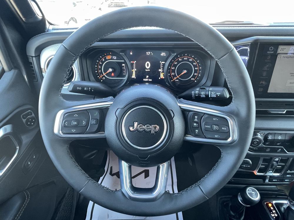 Jeep Wrangler SAHARA 2025 d&rsquo;occasion à vendre - 19