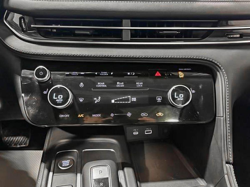 INFINITI QX60 Pure 2024 d&rsquo;occasion à vendre - 28