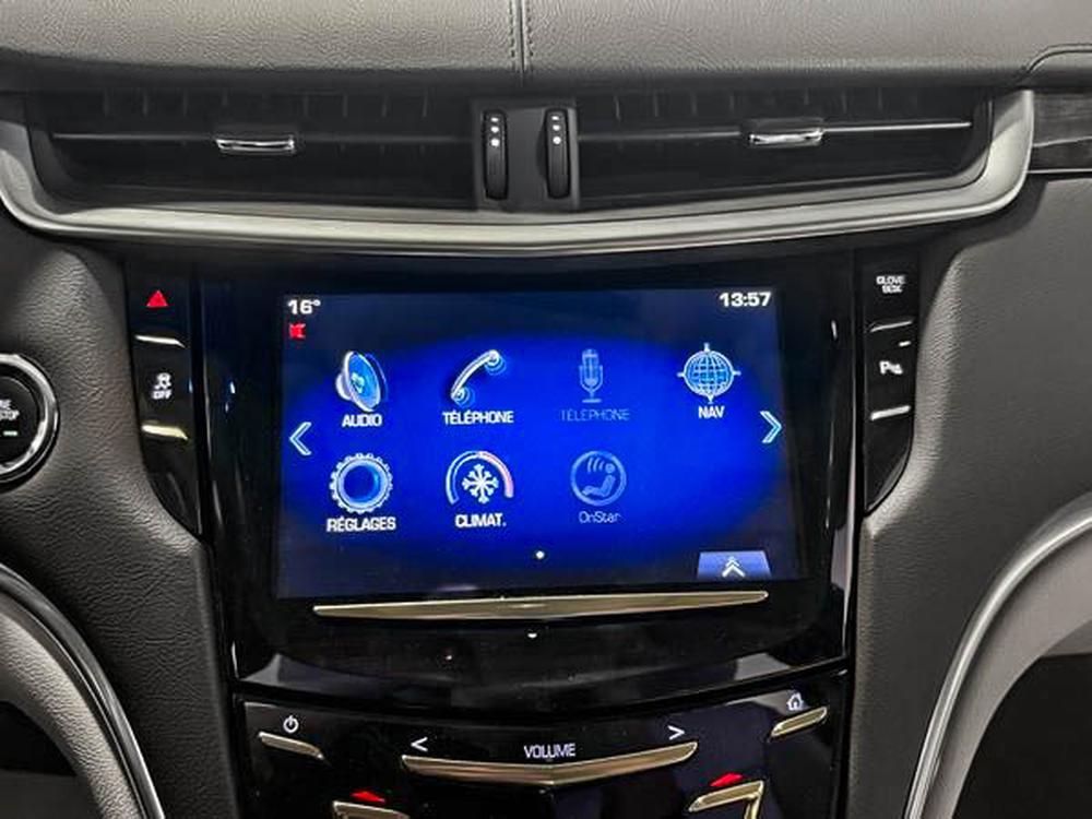 Cadillac XTS luxury 2014 d&rsquo;occasion à vendre - 26