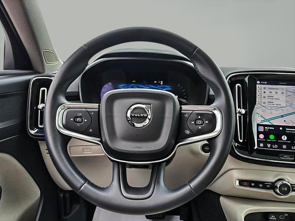 Volvo XC40 B5 PLUS AWD 2023 d&rsquo;occasion à vendre - 13