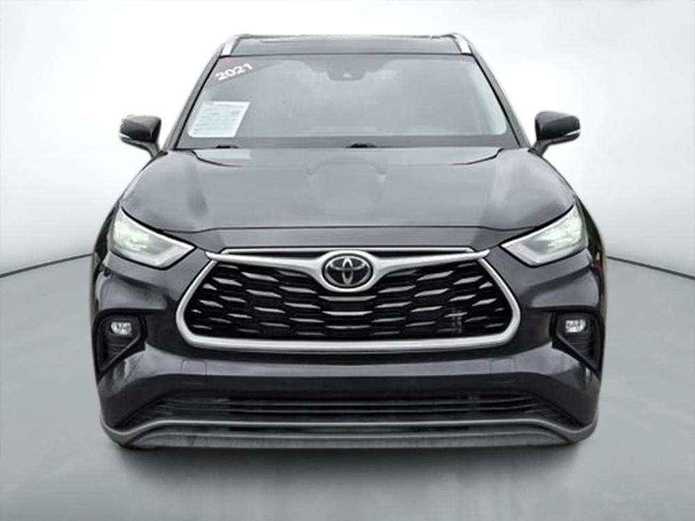 Toyota Highlander 2021 Noir usage à vendre Toyota Highlander 2021 Noir usage à vendre