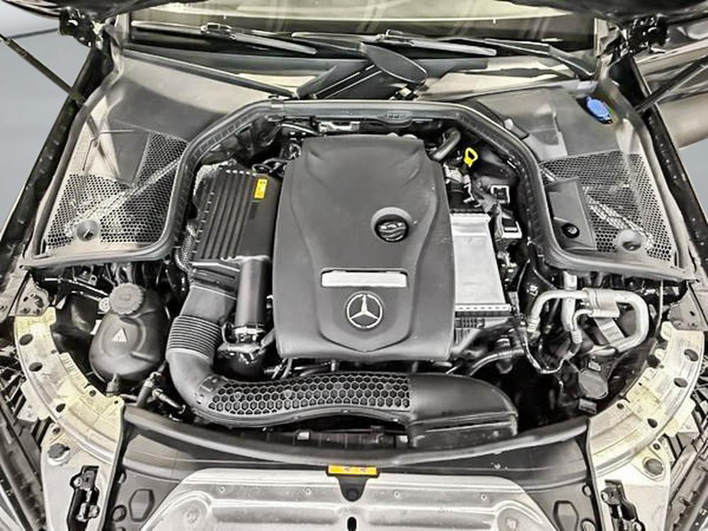 Mercedes-Benz C-Class 2018 Noir usage à vendre Mercedes-Benz C-Class 2018 Noir usage à vendre