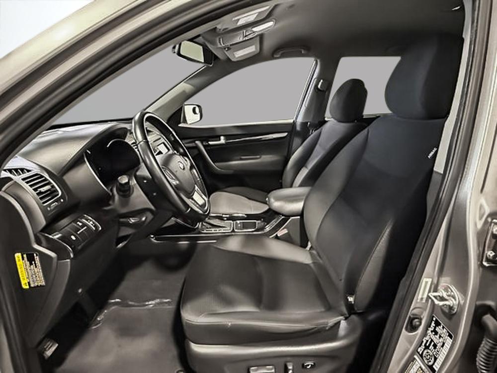 Kia Sorento LX 2015 d&rsquo;occasion à vendre - 16