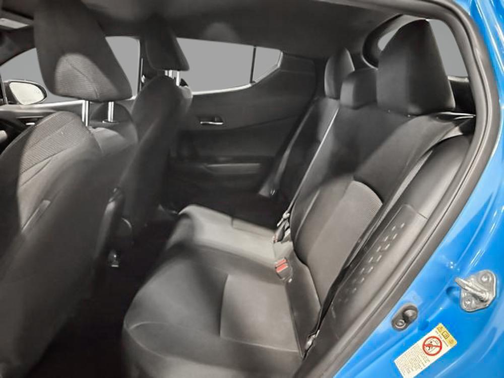 Toyota C-HR BASE 2019 d&rsquo;occasion à vendre - 29