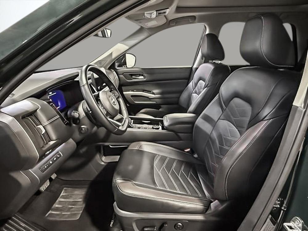Nissan Pathfinder PLATINUM 2023 d&rsquo;occasion à vendre - 18