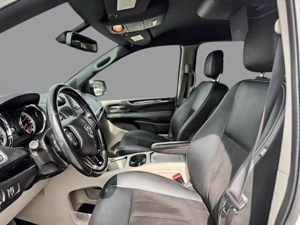 Dodge Grand Caravan SXT Prenium 2019 d&rsquo;occasion à vendre - 12