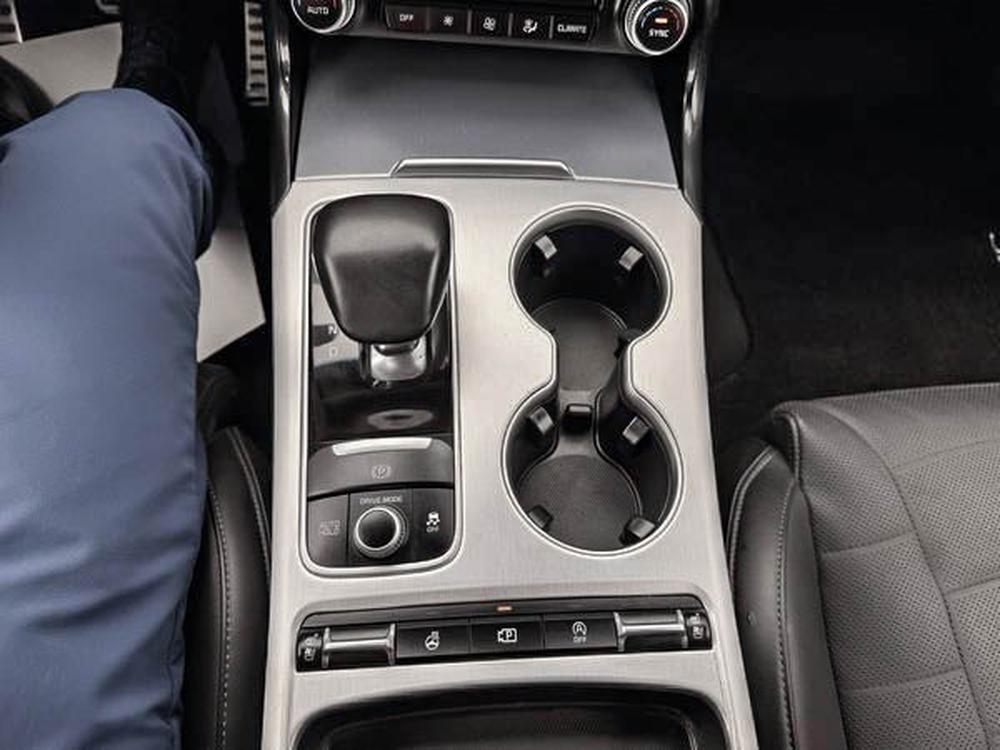 Kia Stinger TRIBUTE 2023 d&rsquo;occasion à vendre - 27