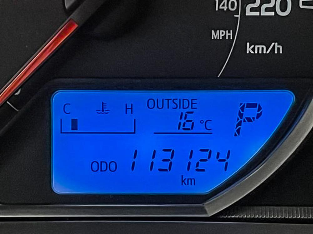 Toyota RAV4 XLE AWD 2015 d&rsquo;occasion à vendre - 19