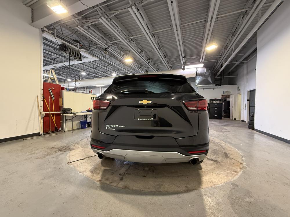 Chevrolet Blazer 2LT 2023 d&rsquo;occasion à vendre - 4