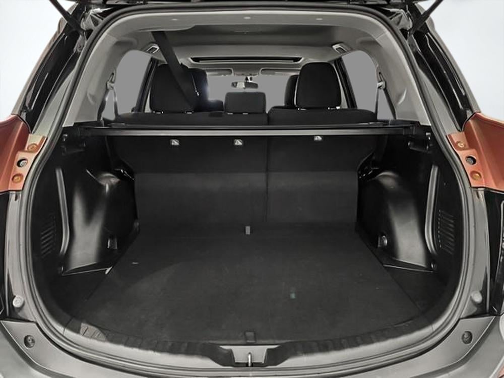 Toyota RAV4 XLE AWD 2015 d&rsquo;occasion à vendre - 31