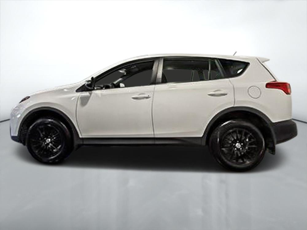 Toyota RAV4 LE 2014 d&rsquo;occasion à vendre - 7
