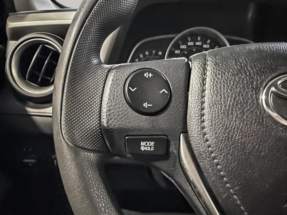 Toyota RAV4 LE 2014 d&rsquo;occasion à vendre - 18