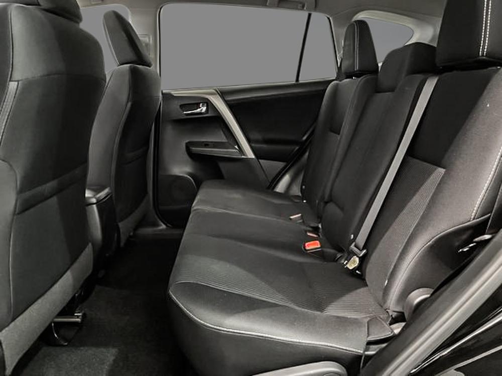 Toyota RAV4 XLE AWD 2015 d&rsquo;occasion à vendre - 29