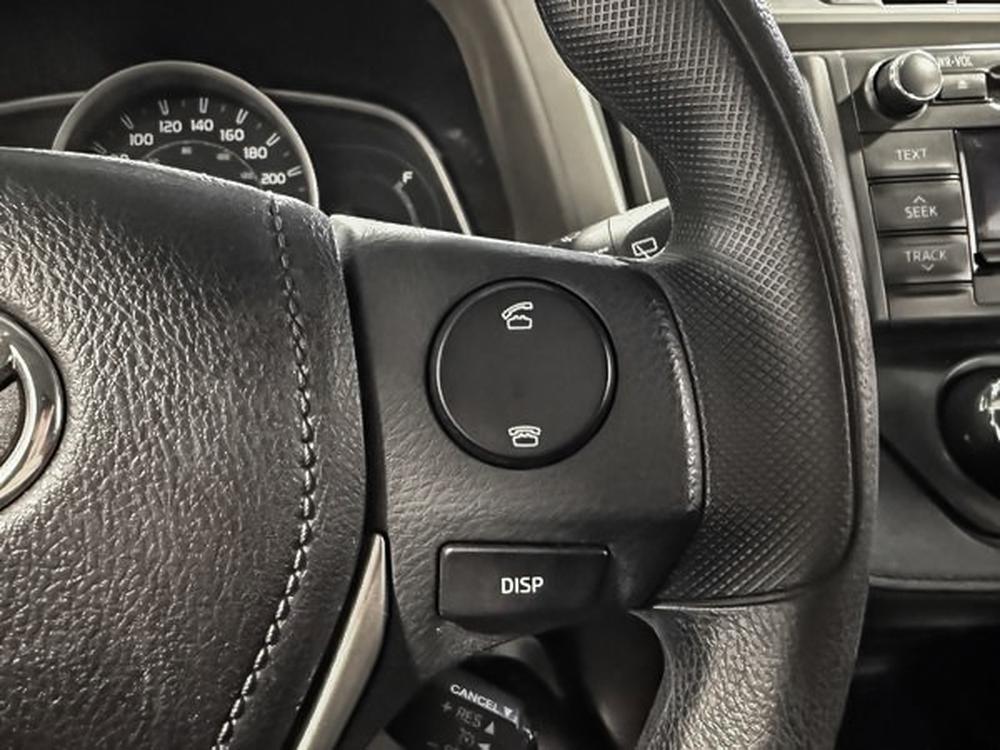 Toyota RAV4 LE 2014 d&rsquo;occasion à vendre - 19