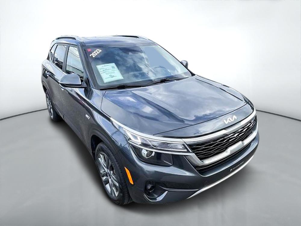 Kia Seltos EX