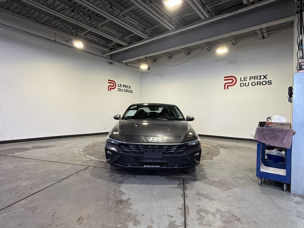 Hyundai Elantra Preferred 2025 d&rsquo;occasion à vendre - 9