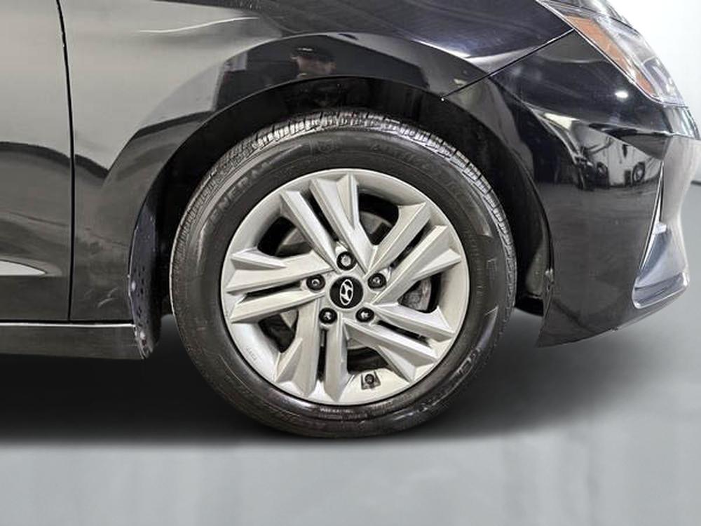 Hyundai Elantra 2020 Noir usage à vendre Hyundai Elantra 2020 Noir usage à vendre