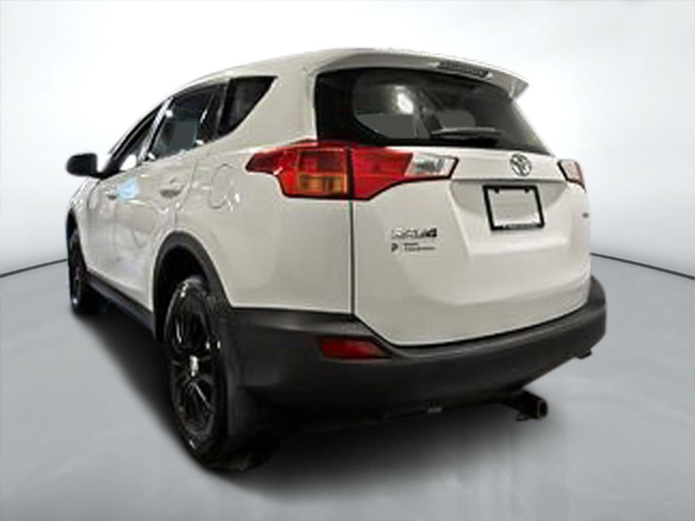 Toyota RAV4 LE 2014 d&rsquo;occasion à vendre - 6