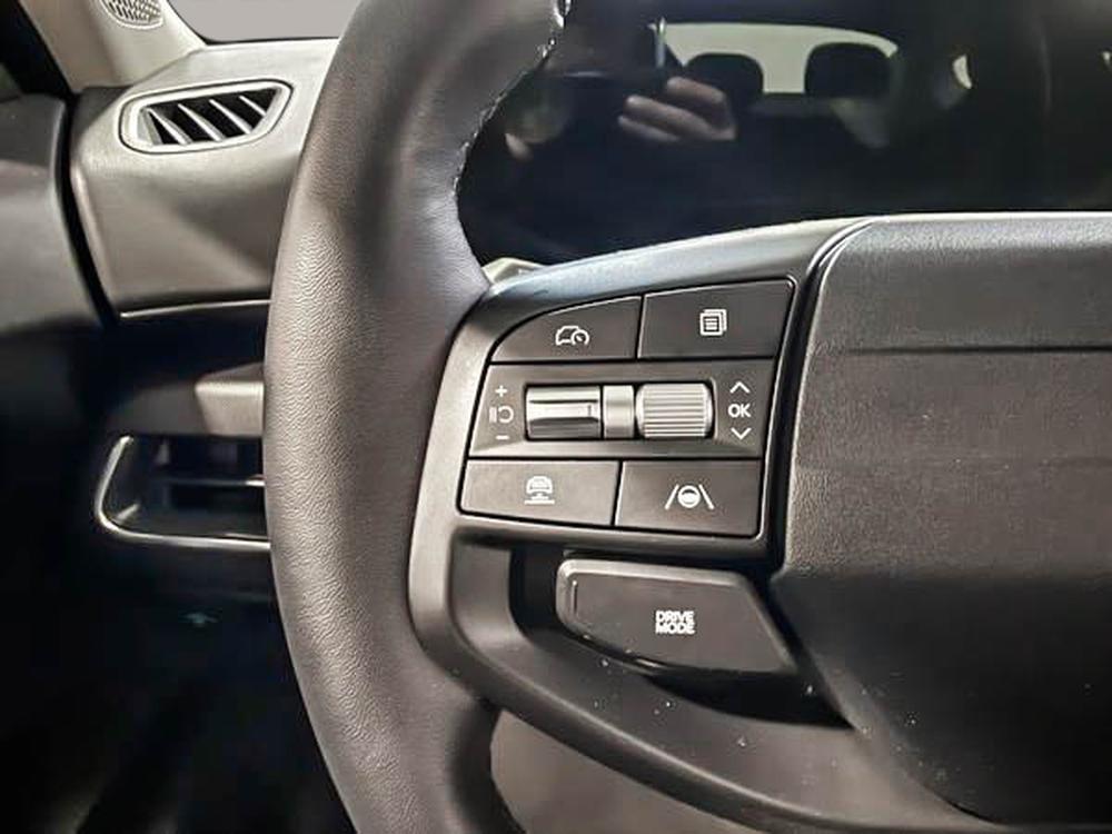 Kia K4 2025 Blanc usage à vendre Kia K4 2025 Blanc usage à vendre
