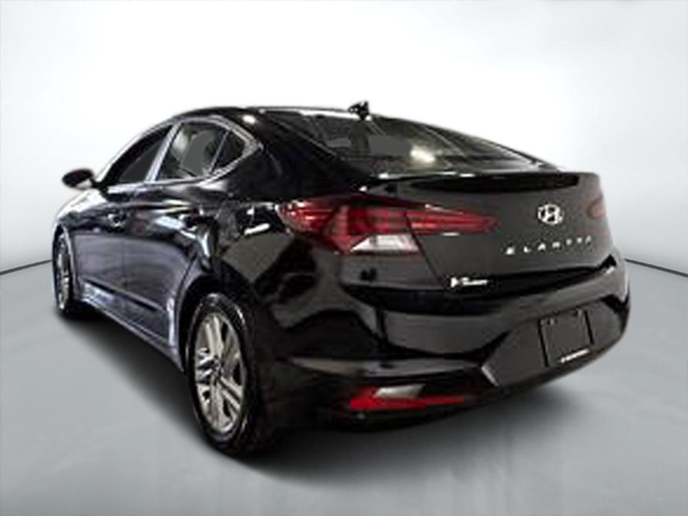 Hyundai Elantra 2020 Noir usage à vendre Hyundai Elantra 2020 Noir usage à vendre