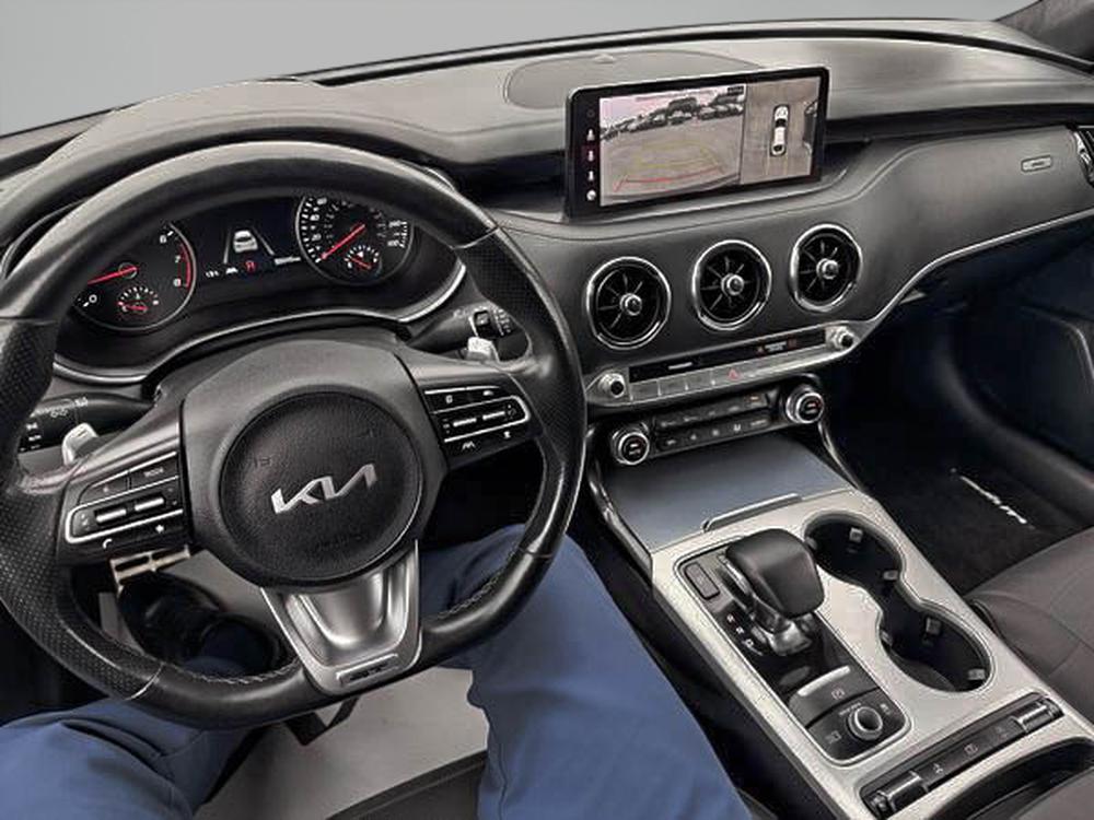 Kia Stinger TRIBUTE 2023 d&rsquo;occasion à vendre - 28