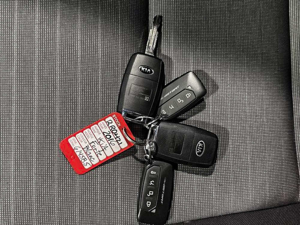 Kia Forte lx 2016 d&rsquo;occasion à vendre - 32