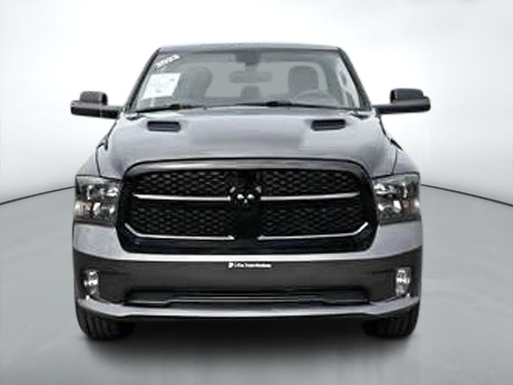 Ram 1500 Classic express 2023 d&rsquo;occasion à vendre - 9
