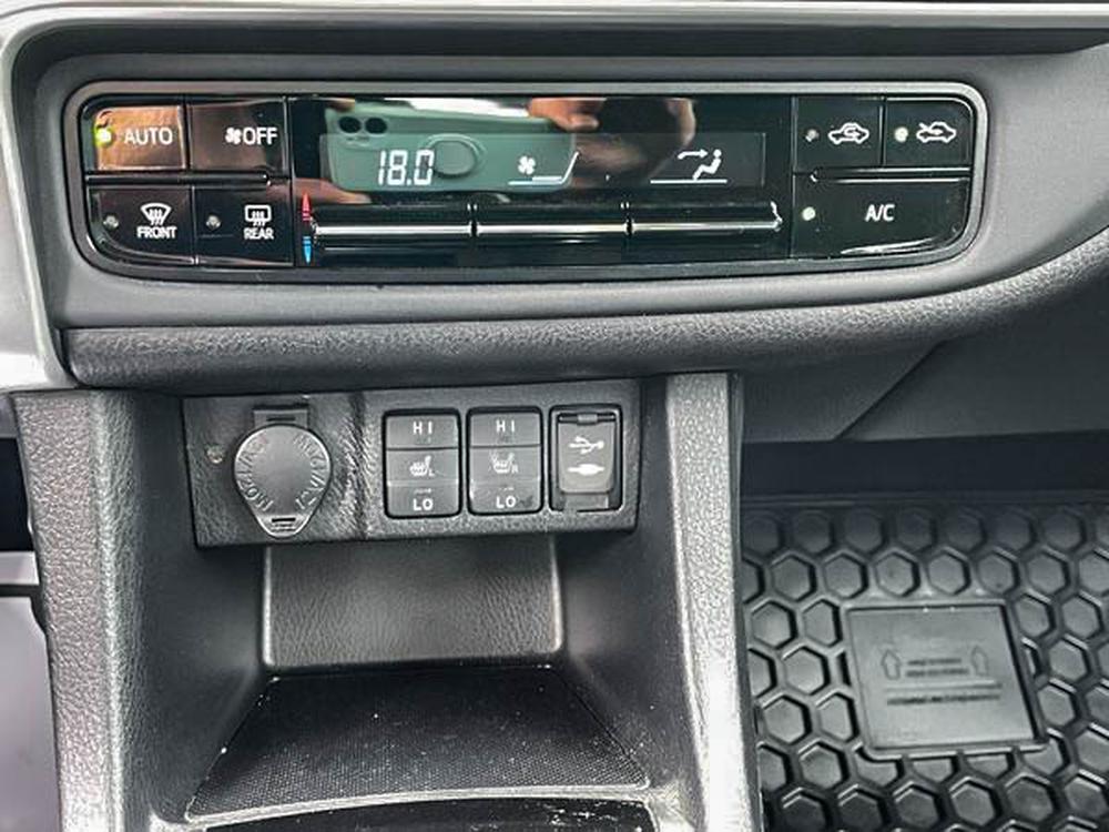 Toyota Corolla LE 2017 d&rsquo;occasion à vendre - 22
