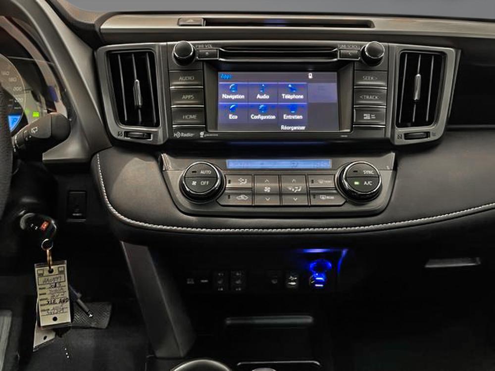 Toyota RAV4 XLE AWD 2015 d&rsquo;occasion à vendre - 21