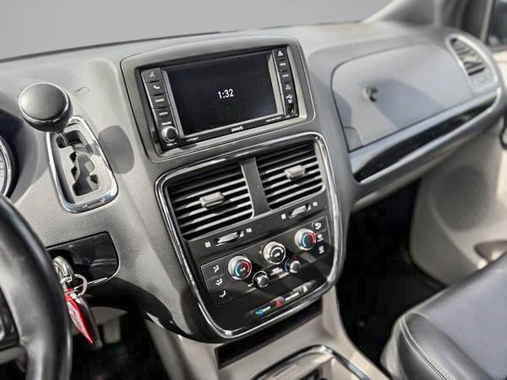 Dodge Grand Caravan SXT Prenium 2019 d&rsquo;occasion à vendre - 14
