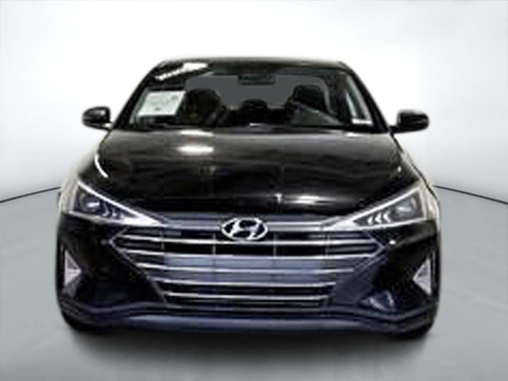 Hyundai Elantra 2020 Noir usage à vendre Hyundai Elantra 2020 Noir usage à vendre
