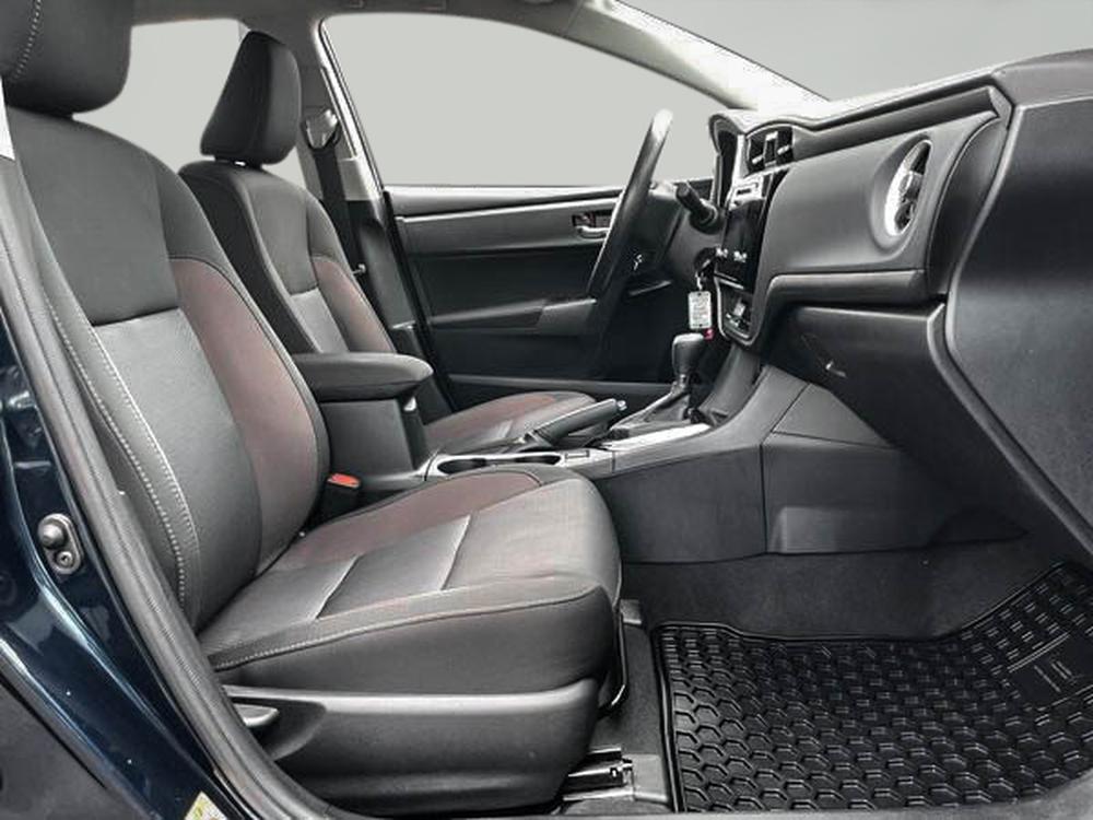 Toyota Corolla LE 2017 d&rsquo;occasion à vendre - 31