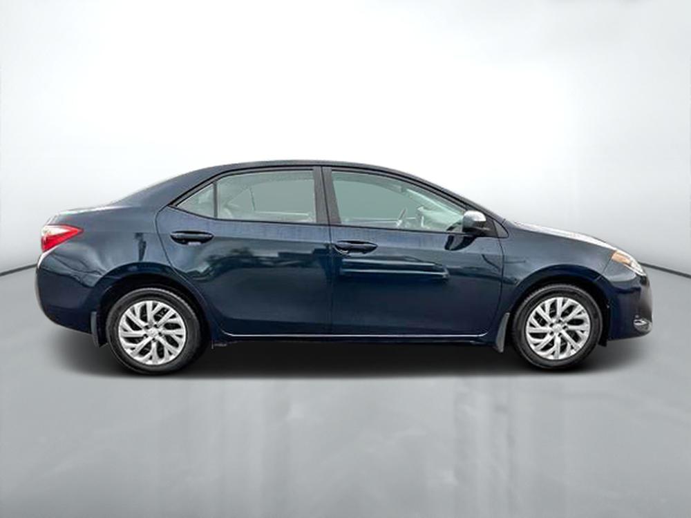 Toyota Corolla LE 2017 d&rsquo;occasion à vendre - 9