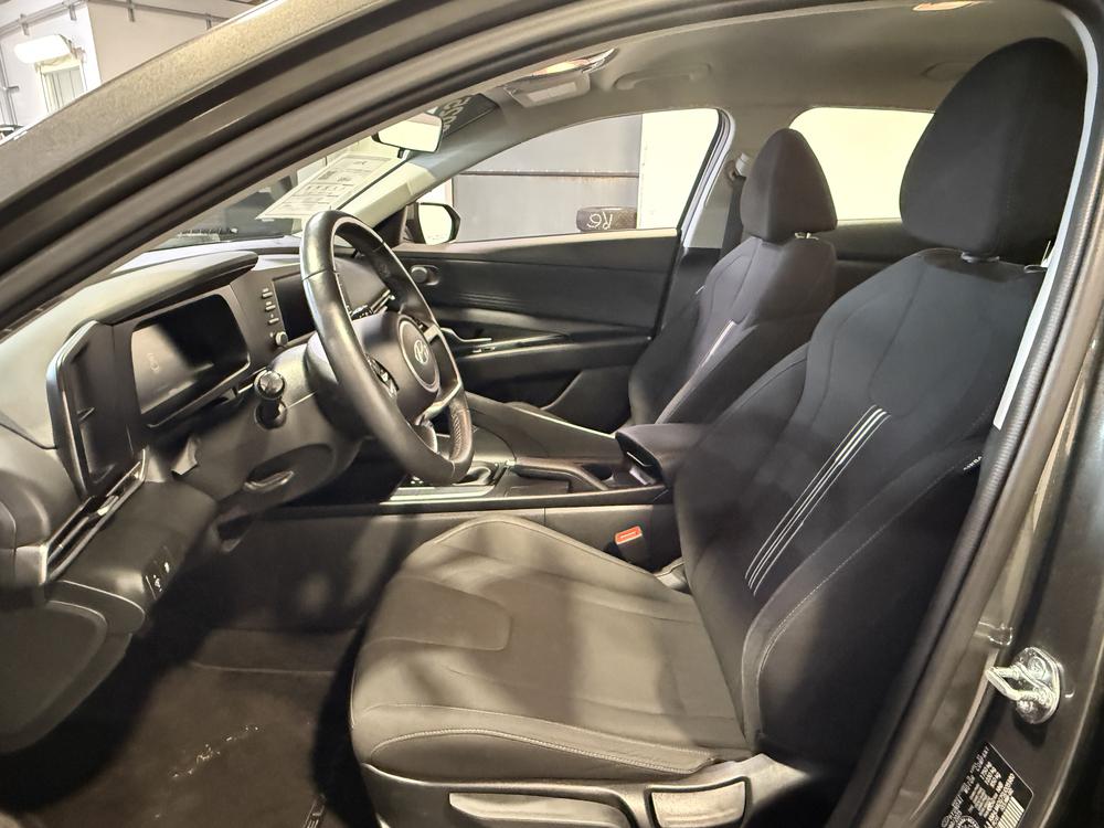 Hyundai Elantra Preferred 2025 d&rsquo;occasion à vendre - 16
