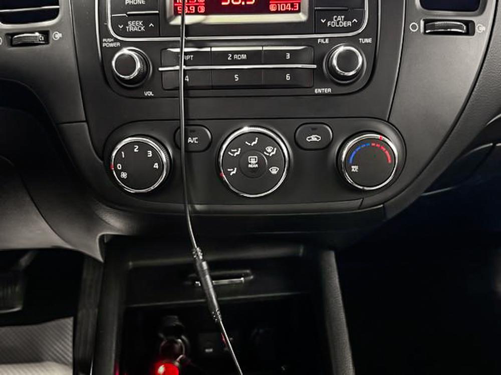 Kia Forte lx 2016 d&rsquo;occasion à vendre - 27