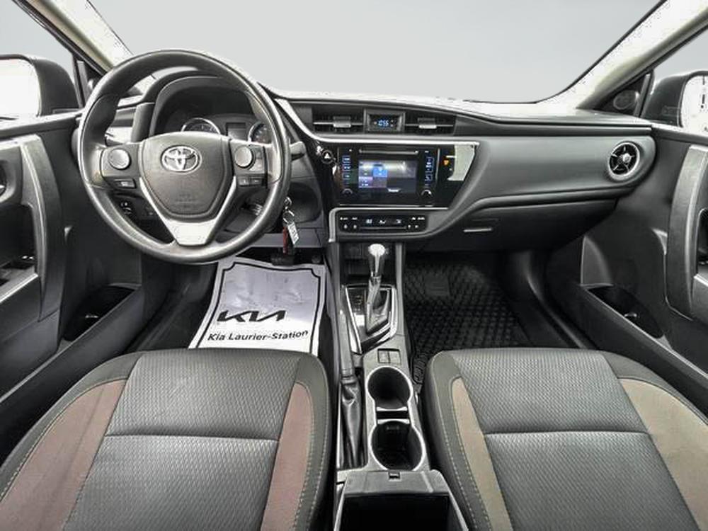 Toyota Corolla LE 2017 d&rsquo;occasion à vendre - 18