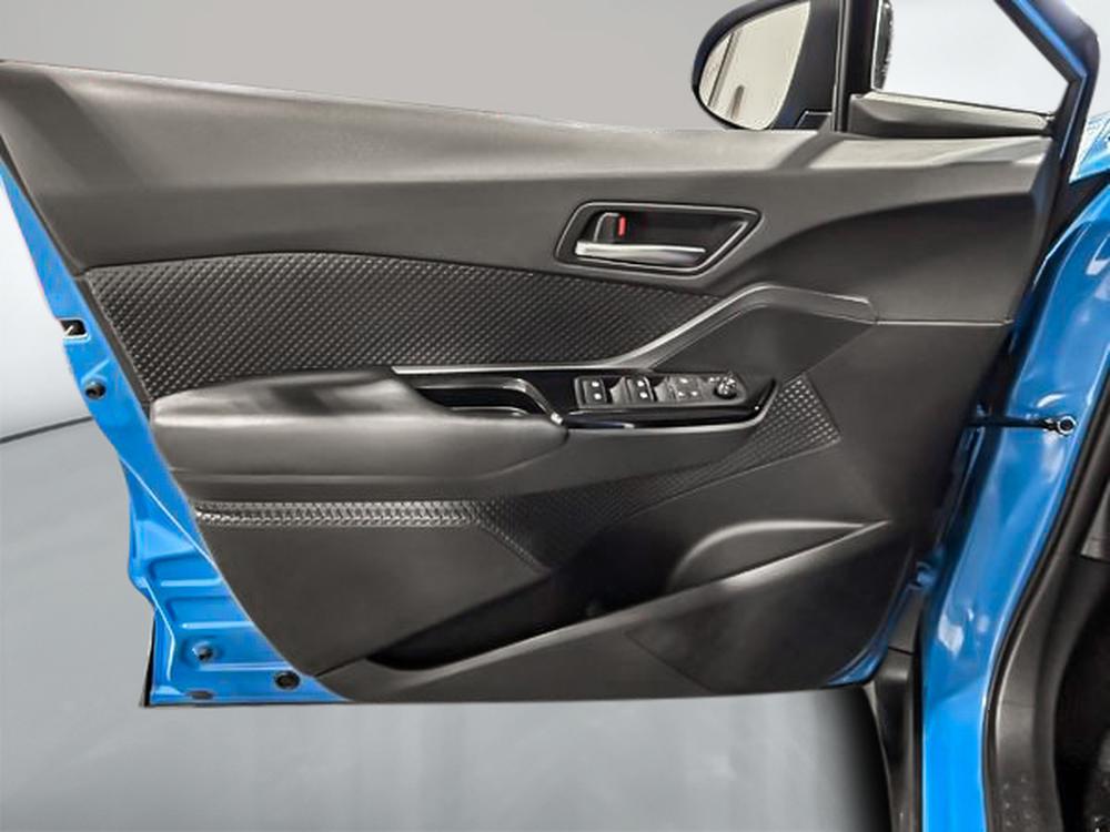 Toyota C-HR BASE 2019 d&rsquo;occasion à vendre - 13