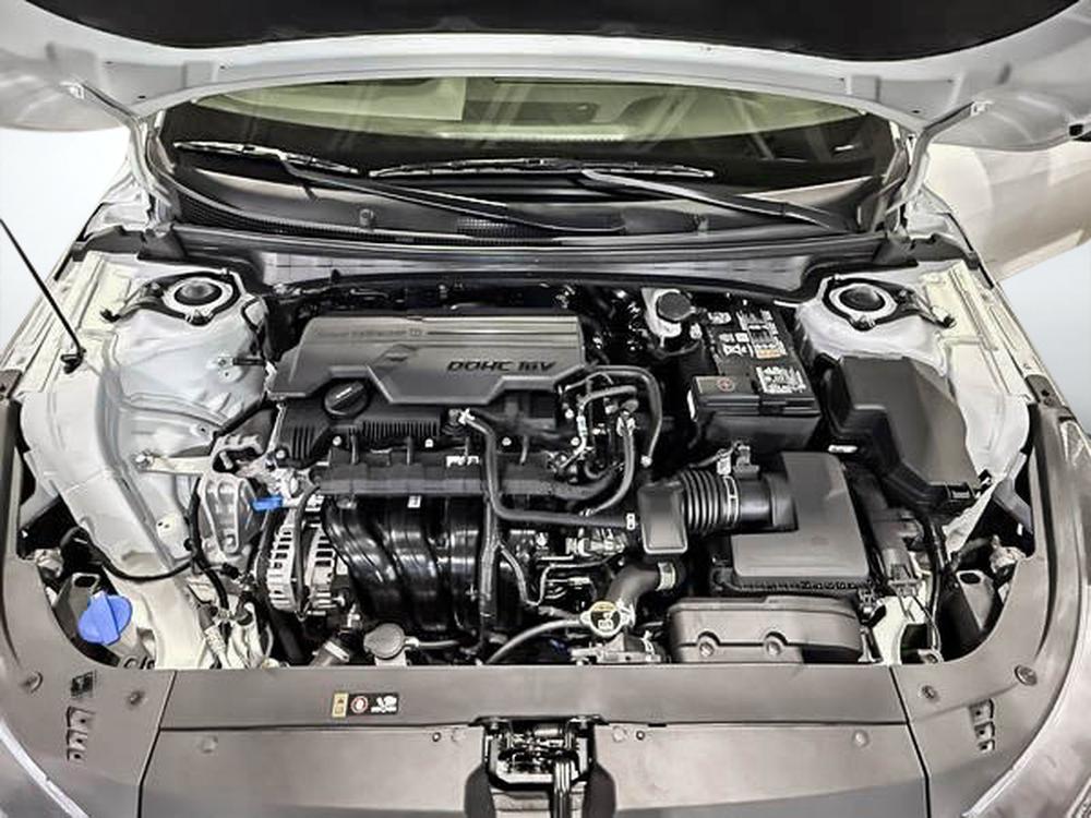 Kia K4 2025 Blanc usage à vendre Kia K4 2025 Blanc usage à vendre