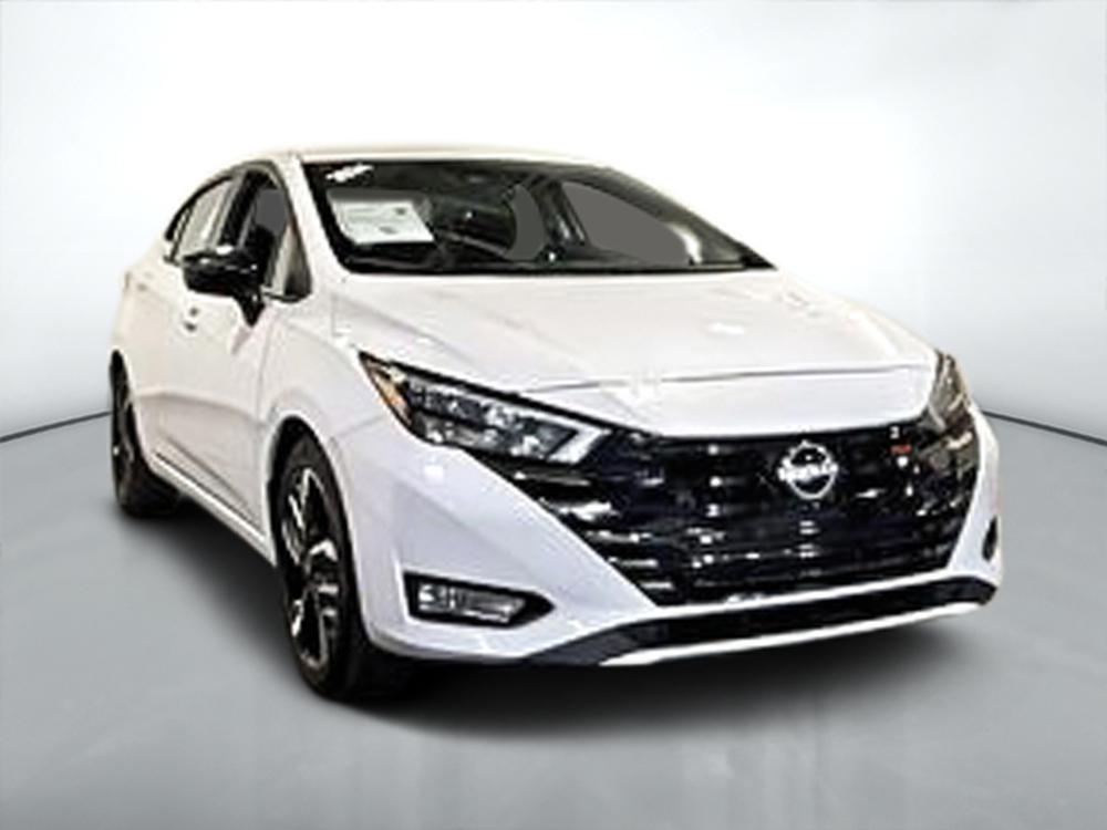 Nissan Versa SR