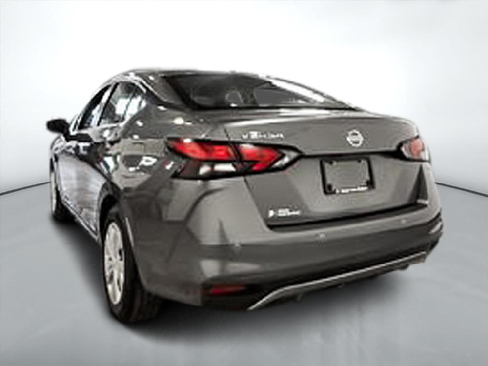 Nissan Versa 2022 Gris usage à vendre Nissan Versa 2022 Gris usage à vendre
