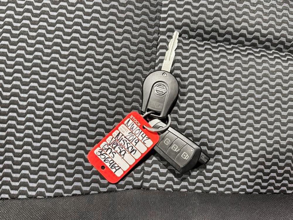 Nissan Versa Note 2019 Gris usage à vendre Nissan Versa Note 2019 Gris usage à vendre