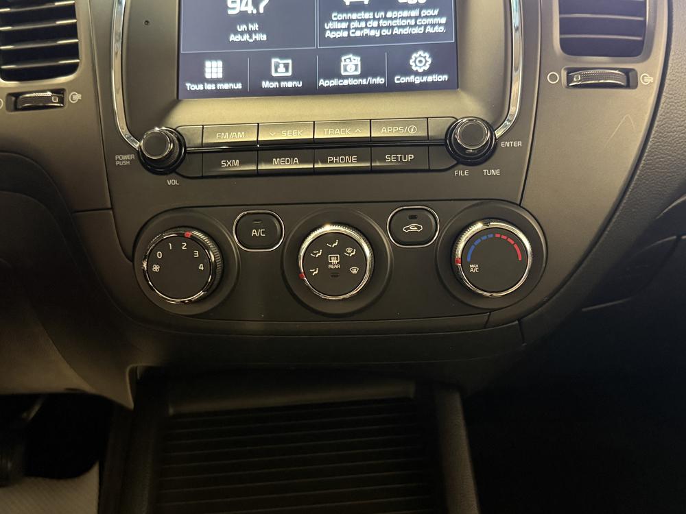 Kia Forte LX 2017 d&rsquo;occasion à vendre - 27