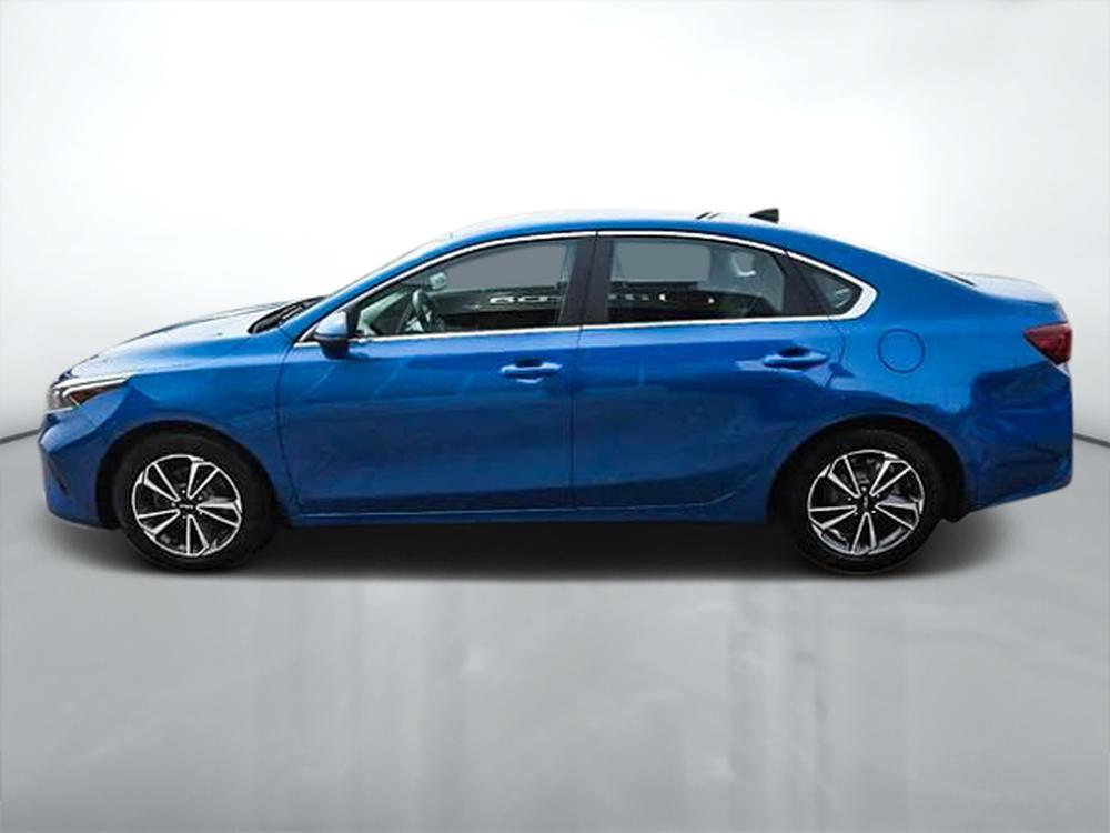 Kia Forte EX 2022 d&rsquo;occasion à vendre - 9