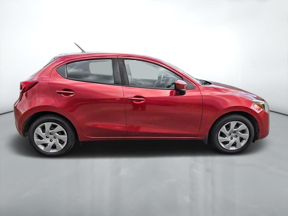 Toyota Yaris Hatchback Base LE 2020 à vendre à Trois-Rivières - 2