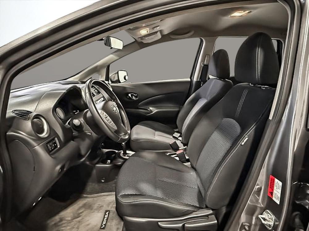 Nissan Versa Note 2019 Gris usage à vendre Nissan Versa Note 2019 Gris usage à vendre